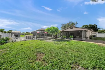 911 Southern Pine Lane, Sarasota, FL 34243 - Photo 35