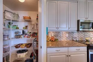 8053 Stirling Falls Cir, Sarasota, FL 34243 - Photo 27