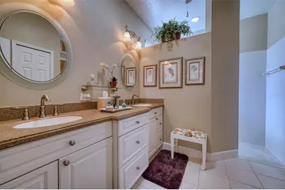 8053 Stirling Falls Circle, Sarasota, FL 34243 - Photo 29