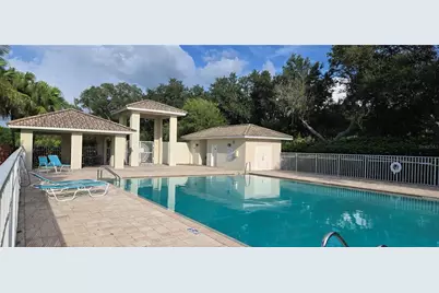 4910 Flagstone Drive, Sarasota, FL 34238 - Photo 9
