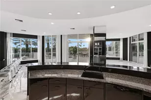 340 S Palm Ave, Sarasota, FL 34236 - Photo 29