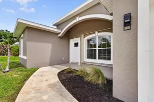 1146 Woodcrest Ln, North Port, FL 34286 - Photo 5