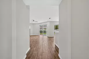 1146 Woodcrest Ln, North Port, FL 34286 - Photo 13