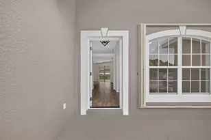 1146 Woodcrest Ln, North Port, FL 34286 - Photo 7