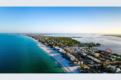 2512 Avenue A, Bradenton Beach, FL 34217 - Photo 11
