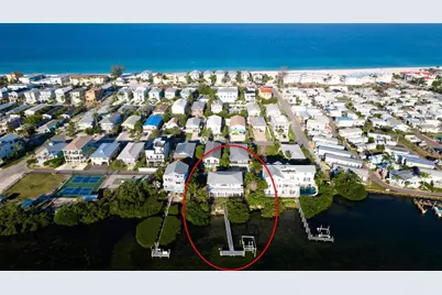 2512 Avenue A, Bradenton Beach, FL 34217 - Photo 7