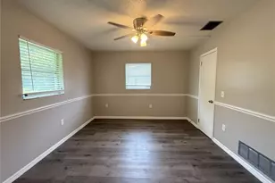 362 Briarwood Rd, Venice, FL 34293 - Photo 11