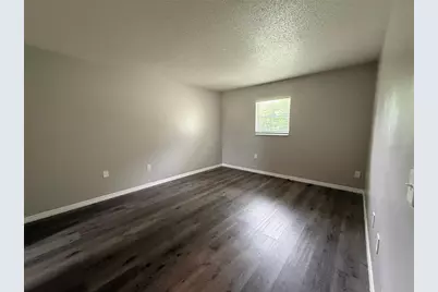 362 Briarwood Road, Venice, FL 34293 - Photo 7