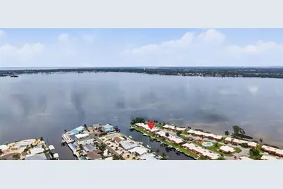 3844 Catalina Drive #3844, Bradenton, FL 34210 - Photo 3