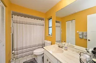 811 Alderwood Way, Sarasota, FL 34243 - Photo 17