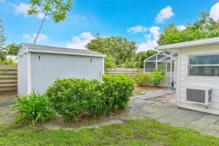 811 Alderwood Way, Sarasota, FL 34243 - Photo 27
