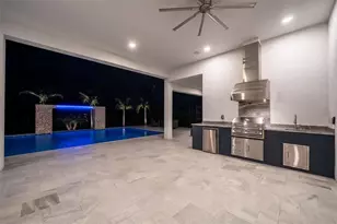 8207 Nevis Run, Lakewood Ranch, FL 34202 - Photo 43