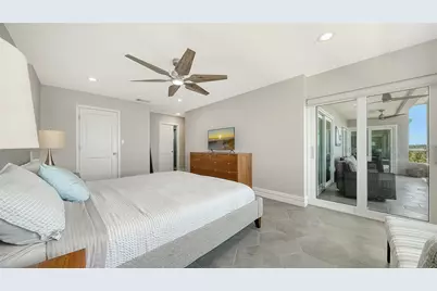 400 Golden Gate Point #22, Sarasota, FL 34236 - Photo 25