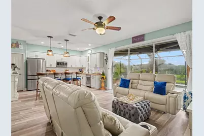 7124 34th Street E, Sarasota, FL 34243 - Photo 11