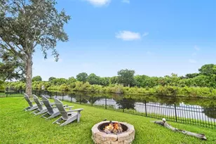 7124 34th St E, Sarasota, FL 34243 - Photo 1