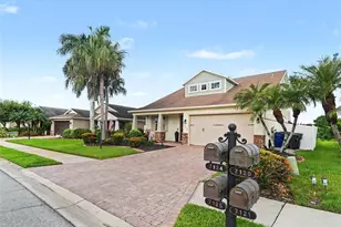 7124 34th St E, Sarasota, FL 34243 - Photo 5