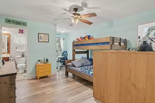 7124 34th St E, Sarasota, FL 34243 - Photo 25