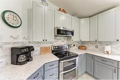 3009 Live Oak Lane, Palmetto, FL 34221 - Photo 11