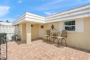5823 Tidewood Ave, Sarasota, FL 34231 - Photo 3
