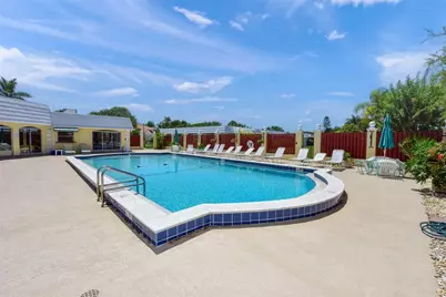 5823 Tidewood Avenue #19, Sarasota, FL 34231 - Photo 37
