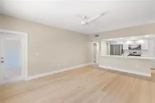 5823 Tidewood Ave, Sarasota, FL 34231 - Photo 9