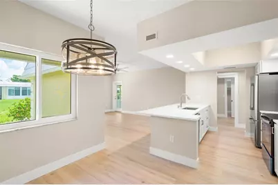5823 Tidewood Avenue #19, Sarasota, FL 34231 - Photo 11