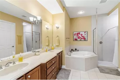 5246 Manorwood Drive #4C, Sarasota, FL 34235 - Photo 15