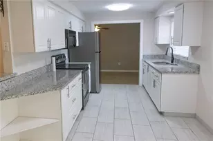 5333 Duncanwood Dr, Sarasota, FL 34232 - Photo 3