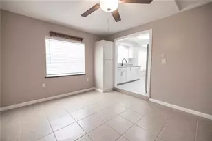 5333 Duncanwood Dr, Sarasota, FL 34232 - Photo 9