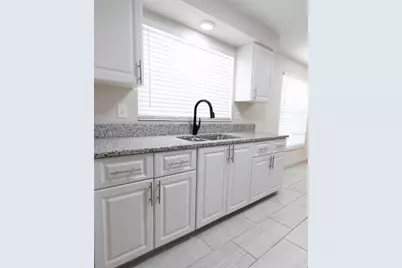 5333 Duncanwood Drive, Sarasota, FL 34232 - Photo 5