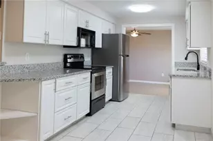 5333 Duncanwood Dr, Sarasota, FL 34232 - Photo 7