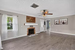 1830 9th Ave W, Bradenton, FL 34205 - Photo 5