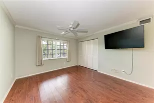 6999 W Country Club Dr N, Sarasota, FL 34243 - Photo 23