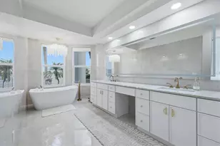 216 Bird Key Dr, Sarasota, FL 34236 - Photo 25
