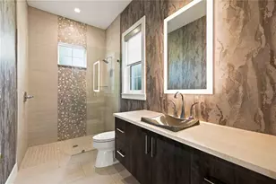 21724 Deer Pointe Crossing, Bradenton, FL 34202 - Photo 23