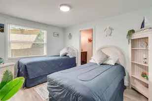 2741 Parma St, Sarasota, FL 34231 - Photo 15