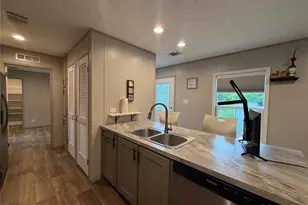 10305 Revell Rd, Parrish, FL 34219 - Photo 7