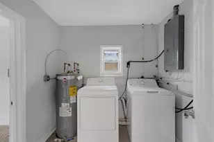 2522 Stratford Dr, Sarasota, FL 34232 - Photo 23