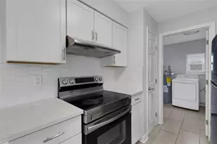 2522 Stratford Dr, Sarasota, FL 34232 - Photo 15