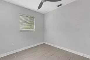 2522 Stratford Dr, Sarasota, FL 34232 - Photo 37