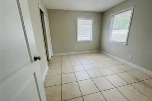 2976 Poplar St, Sarasota, FL 34237 - Photo 7