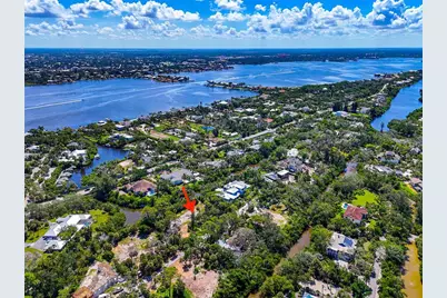 7233 Pine Needle Road, Sarasota, FL 34242 - Photo 17