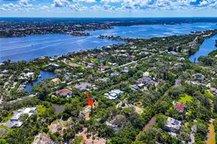 7233 Pine Needle Rd, Sarasota, FL 34242 - Photo 17