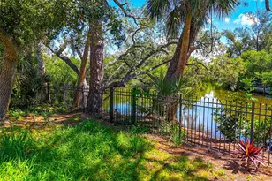 7233 Pine Needle Rd, Sarasota, FL 34242 - Photo 13