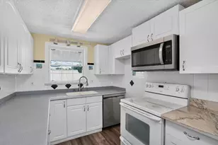524 Spring Ave, Anna Maria, FL 34216 - Photo 19