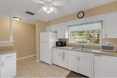 4574 Mohican #151, Sarasota, FL 34233 - Photo 3
