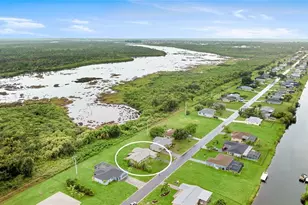 113 Annapolis Ln, Rotonda West, FL 33947 - Photo 1