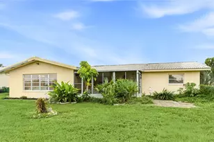 113 Annapolis Ln, Rotonda West, FL 33947 - Photo 25