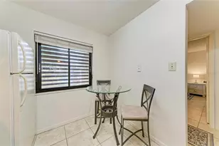 5200 Lake Village Dr, Sarasota, FL 34235 - Photo 11
