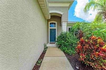 12051 Forest Park Circle, Bradenton, FL 34211 - Photo 5